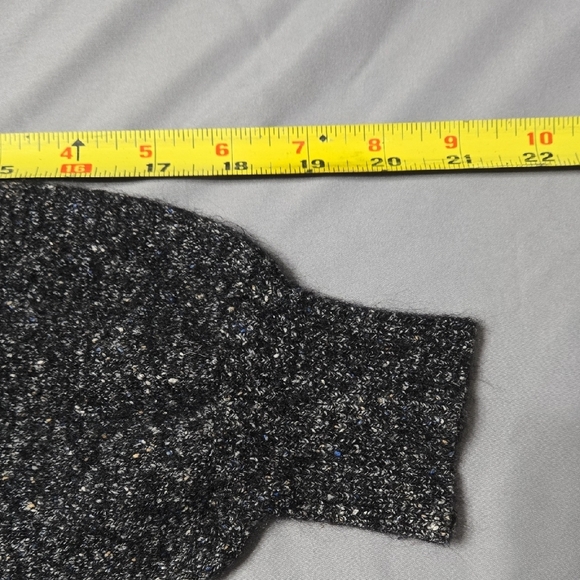 Joie Sz Medium Womens Black and Cream Crew Neck Sweater - Picture 8 of 9